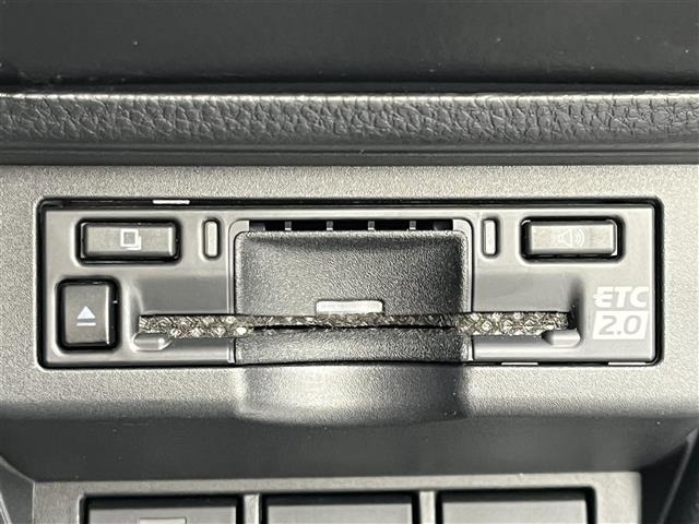 Toyota PRIUS 2023 8272498-19