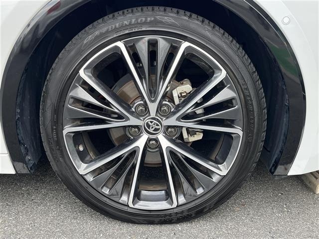 Toyota PRIUS 2023 8272498-20