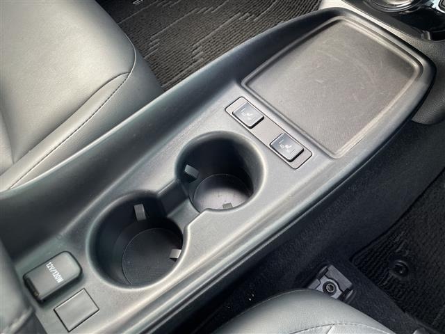 Toyota PRIUS 2019 8272499-11