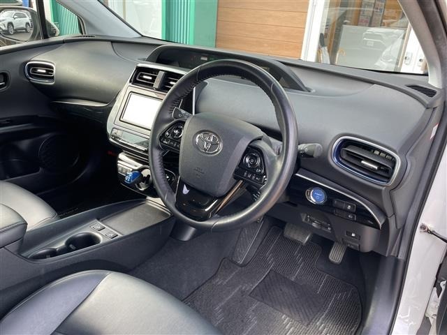 Toyota PRIUS 2019 8272499-4