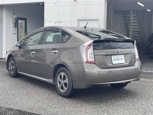 Toyota PRIUS 2014 8272501-14