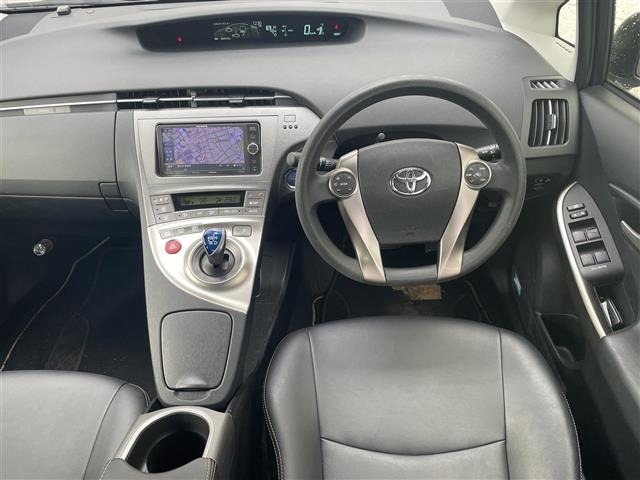 Toyota PRIUS 2014 8272501-15