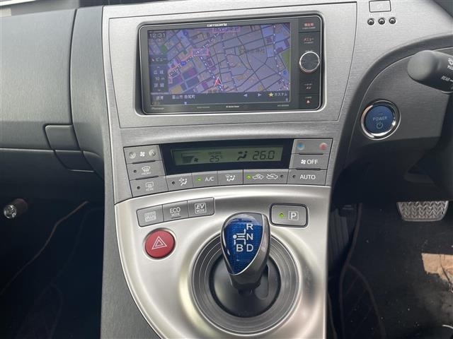 Toyota PRIUS 2014 8272501-17