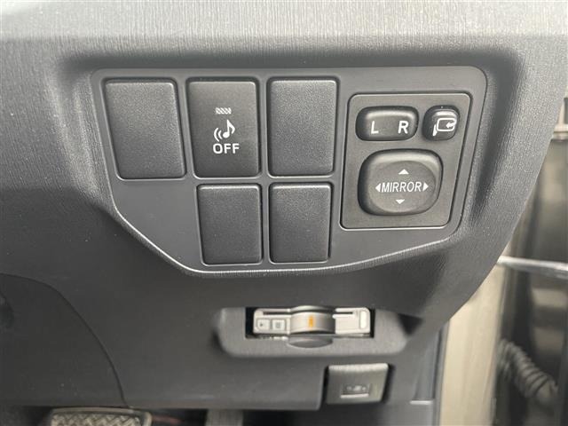 Toyota PRIUS 2014 8272501-20
