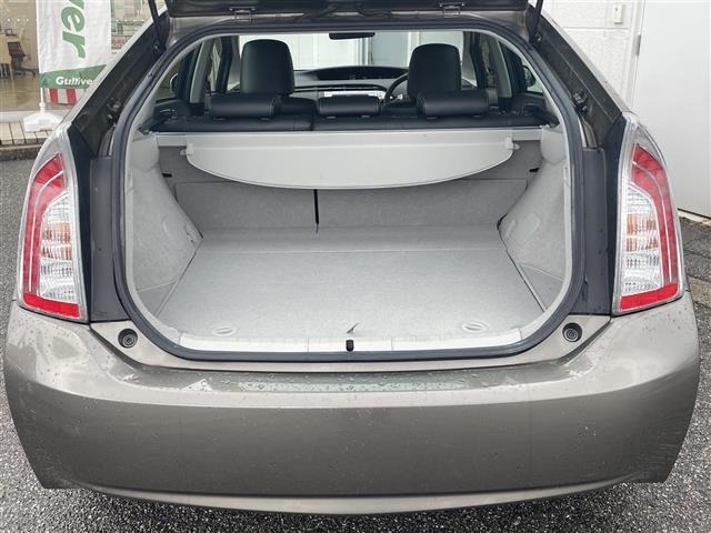 Toyota PRIUS 2014 8272501-9