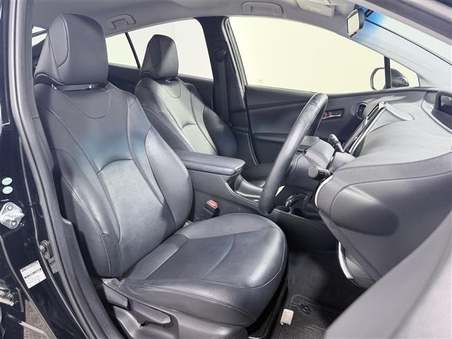 Toyota PRIUS 2016 8272502-11