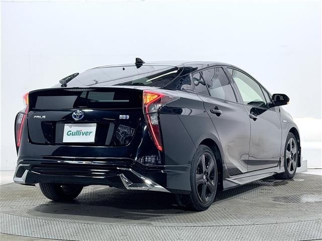 Toyota PRIUS 2016 8272502-18