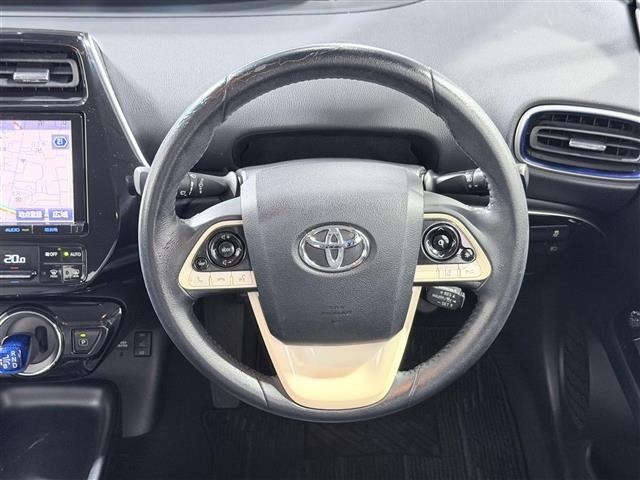 Toyota PRIUS 2016 8272502-2