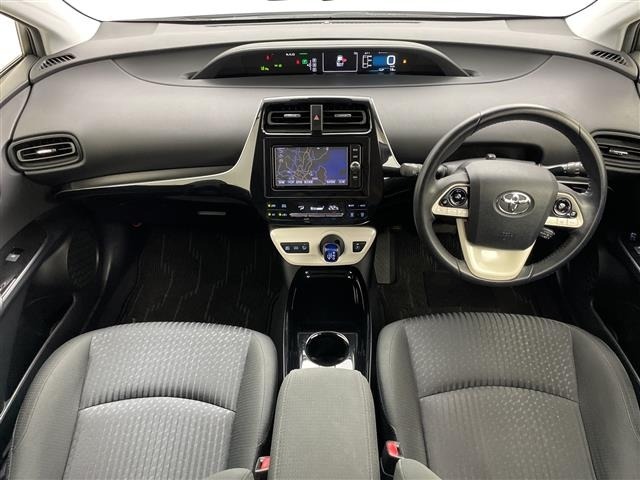 Toyota PRIUS 2018 8272503-14