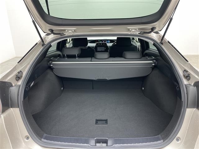 Toyota PRIUS 2018 8272503-7