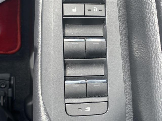 Toyota PRIUS 2025 8272504-22