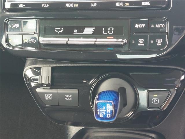 Toyota PRIUS 2021 8272505-17