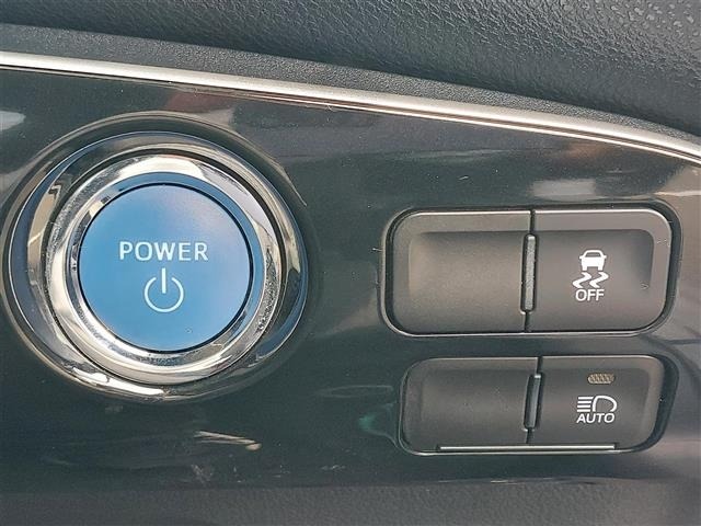 Toyota PRIUS 2021 8272505-23