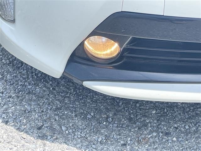 Toyota PRIUS 2013 8272506-2