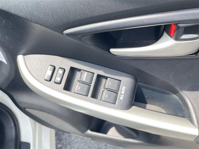 Toyota PRIUS 2013 8272506-21