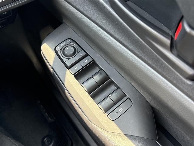 Toyota PRIUS 2023 8272507-2