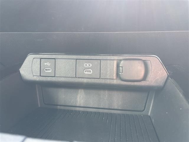 Toyota PRIUS 2023 8272507-21