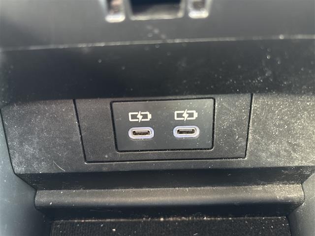 Toyota PRIUS 2023 8272507-3
