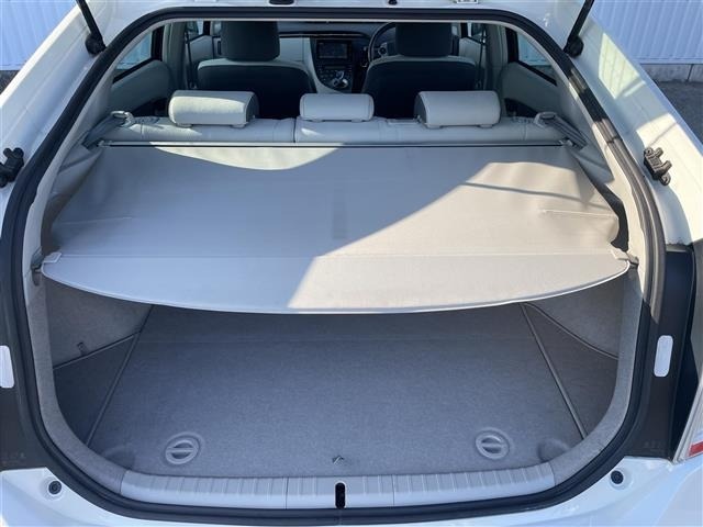 Toyota PRIUS 2011 8272508-10