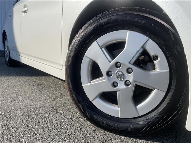 Toyota PRIUS 2011 8272508-11