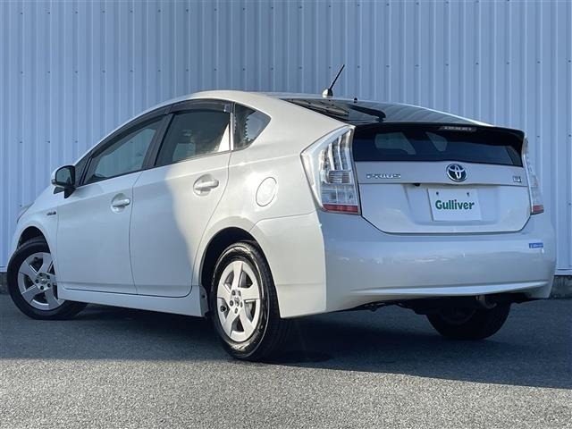 Toyota PRIUS 2011 8272508-13