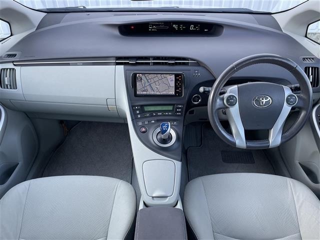 Toyota PRIUS 2011 8272508-14