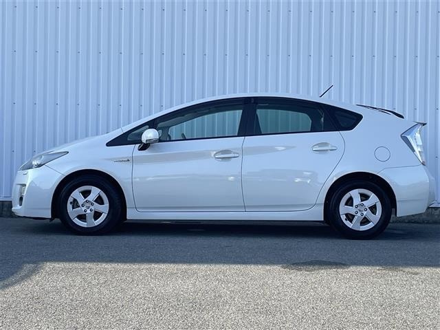 Toyota PRIUS 2011 8272508-20