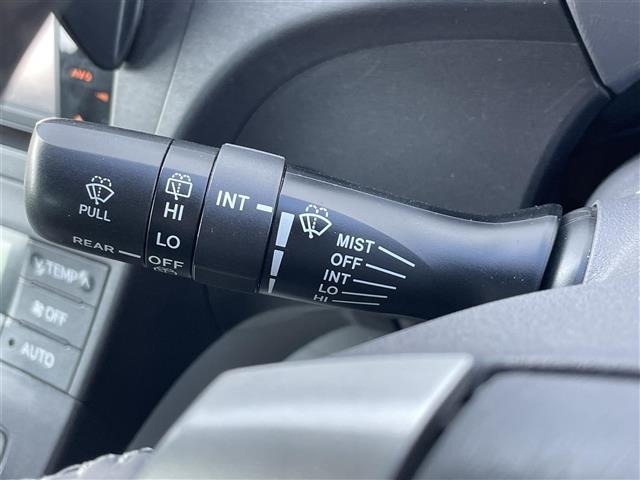 Toyota PRIUS 2011 8272508-6