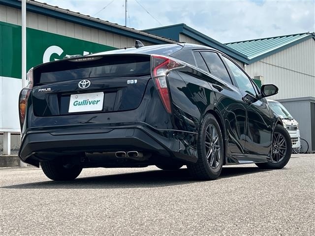 Toyota PRIUS 2017 8272509-19