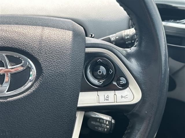 Toyota PRIUS 2017 8272509-6