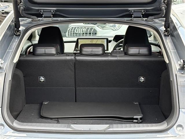 Toyota PRIUS 2023 8272511-9