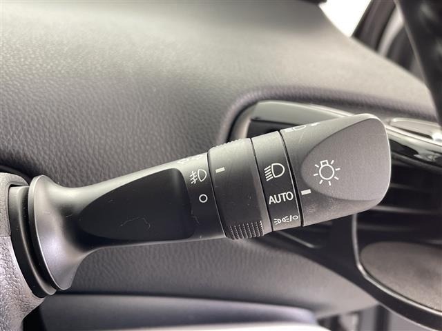 Toyota PRIUS 2021 8272512-10