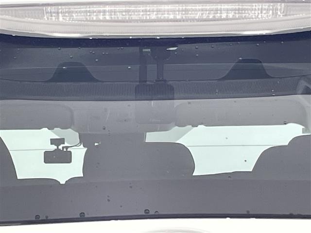 Toyota PRIUS 2021 8272512-21