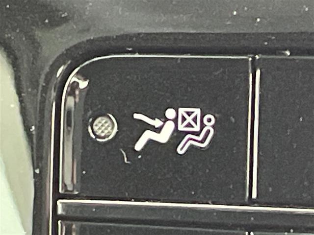 Toyota PRIUS 2021 8272512-6
