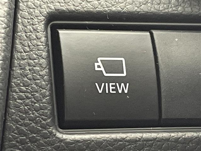 Toyota PRIUS 2023 8272513-6