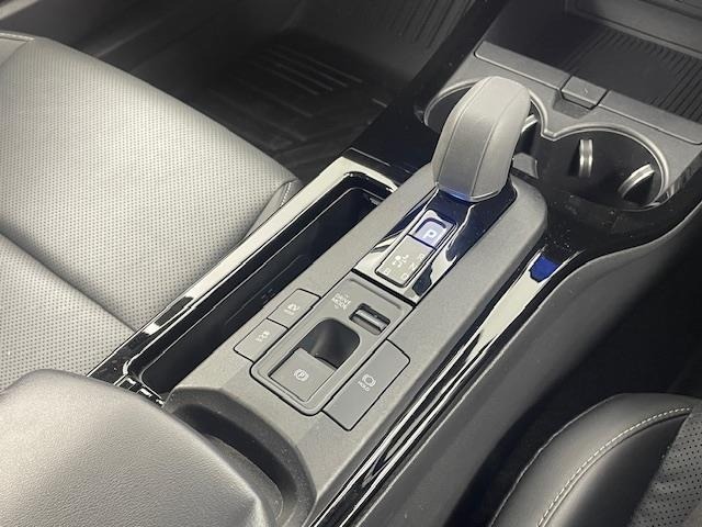 Toyota PRIUS 2024 8272514-12