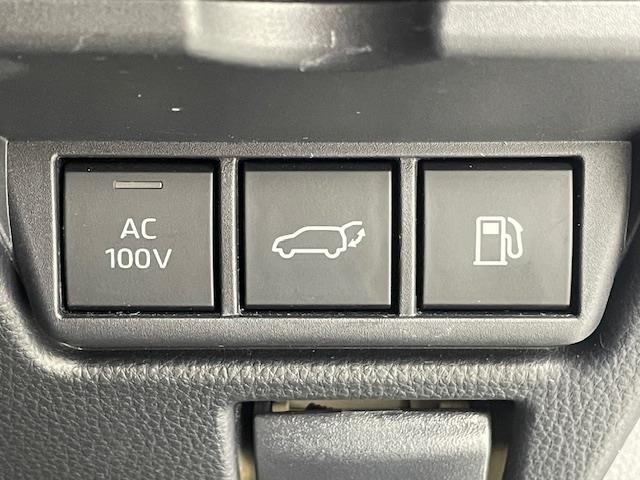 Toyota PRIUS 2024 8272514-22