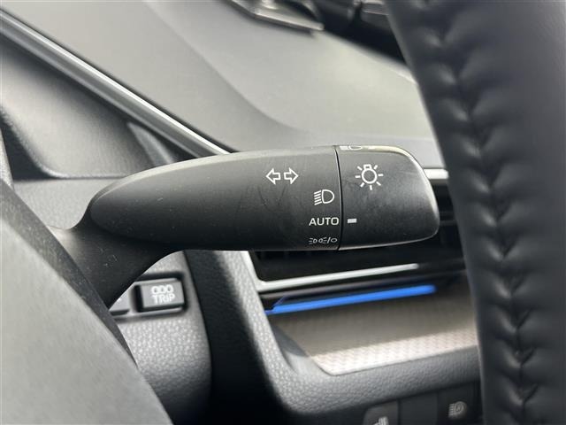 Toyota PRIUS 2023 8272515-10