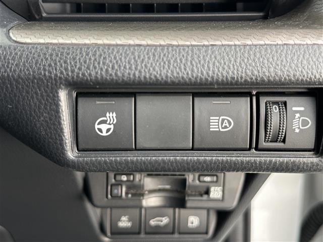 Toyota PRIUS 2023 8272515-6