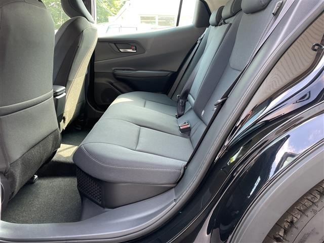 Toyota PRIUS 2024 8272517-10