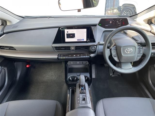 Toyota PRIUS 2024 8272517-15