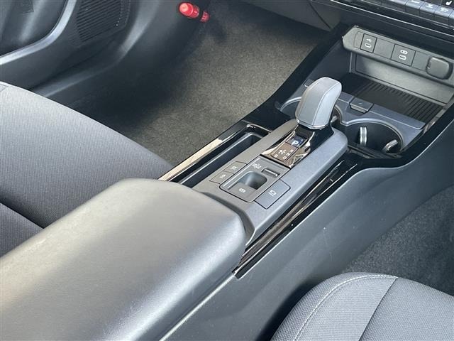 Toyota PRIUS 2024 8272517-5