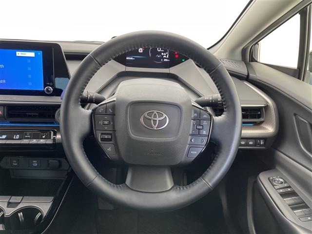 Toyota PRIUS 2023 8272518-10