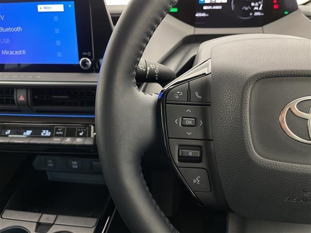 Toyota PRIUS 2023 8272518-11