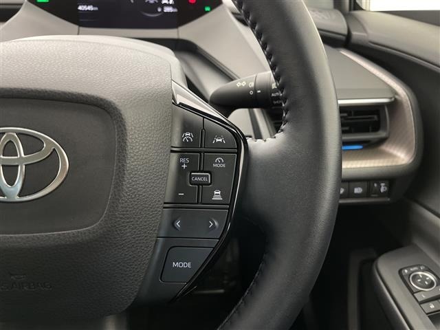 Toyota PRIUS 2023 8272518-12