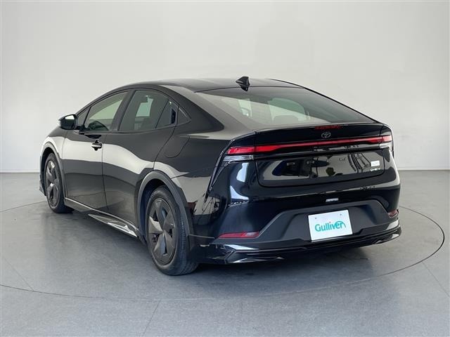 Toyota PRIUS 2023 8272518-13