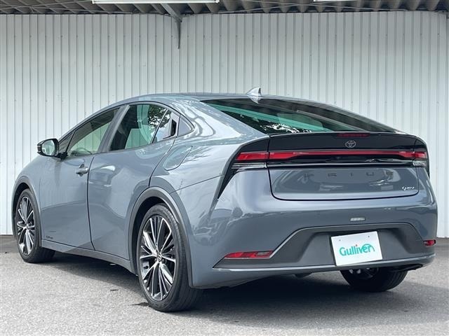 Toyota PRIUS 2023 8272519-13
