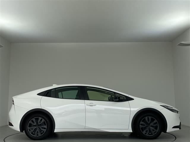 Toyota PRIUS 2025 8272520-13
