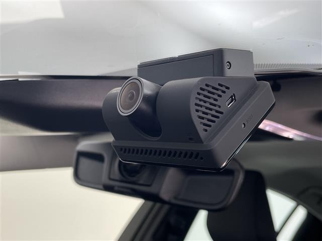 Toyota PRIUS 2025 8272520-18