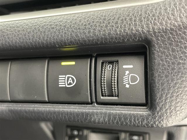 Toyota PRIUS 2025 8272520-3